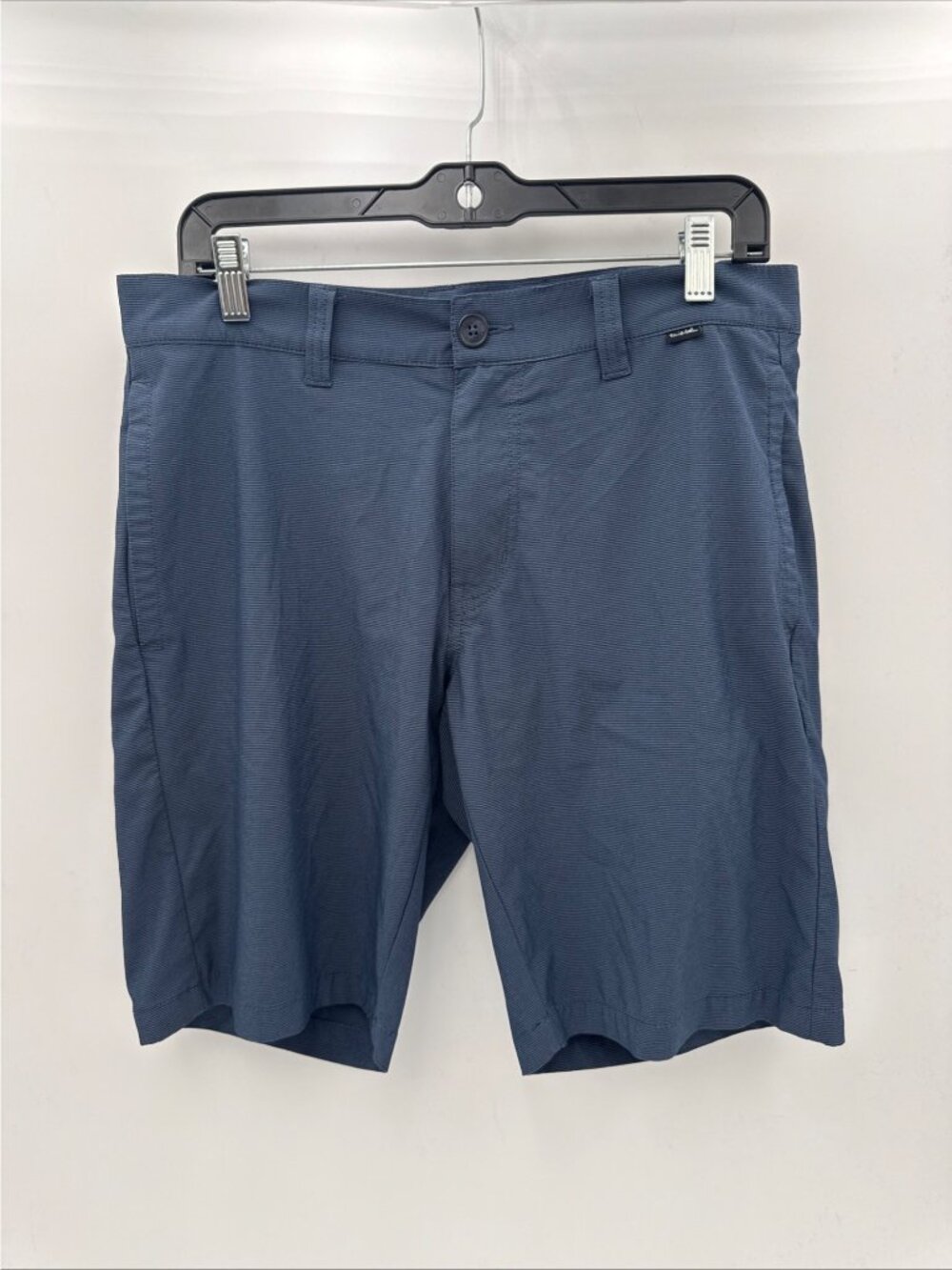 Travis Mathew Men's Navy Blue Striped Performance Stretch Shorts Size 32